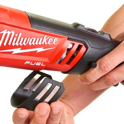 Lucidatrice Rotativa 180mm M18 +2 Batt. 5Ah Milwaukee M18 FAP180-0X Fuel