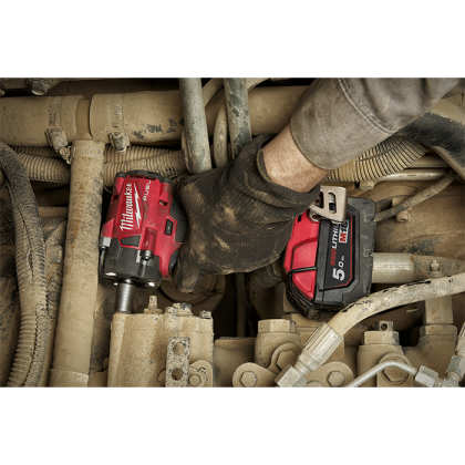 Avvitatore ad impulsi compatto attacco 1/2 quadro Milwaukee M18FIW2F12-502X