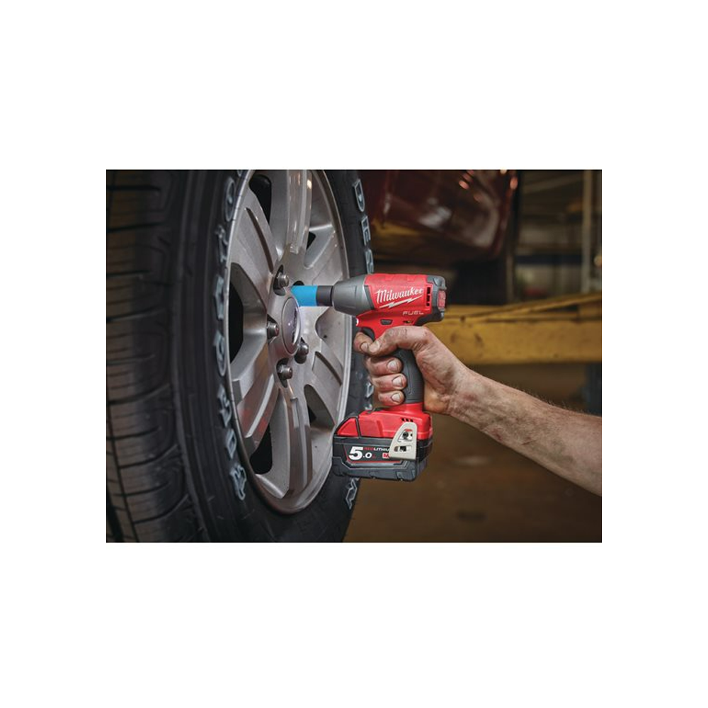 1/2" 17-19-21 mm milwaukee rubberized sockets set 451568 1/2" 17-19-21 mm milwaukee rubberized sockets set 451568