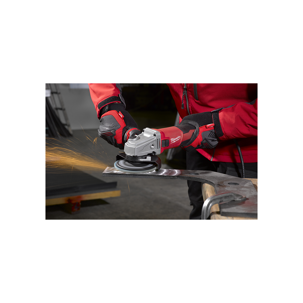 1250W Grinder with AVS Milwaukee AGV13-125XE