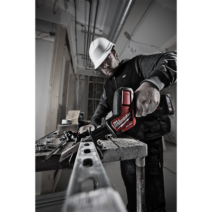 M12 Straight Saw + 2 Batt. 4Ah Milwaukee M12CHZ-402C 1.6Kg