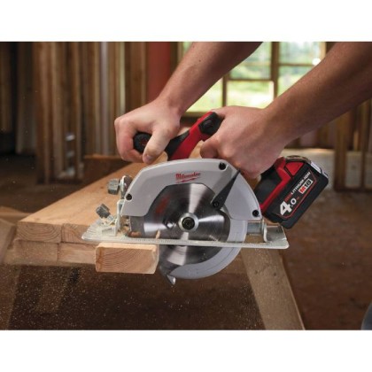 Milwaukee M18 HD18CS-402 SEGA CIRCOLARE PER LEGNO LAMA 165mm Taglio 55mm IO-LI FUEL V18