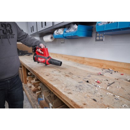 Soffiatore Compatto a Batteria M12 Milwaukee M12BBL-0 Nudo